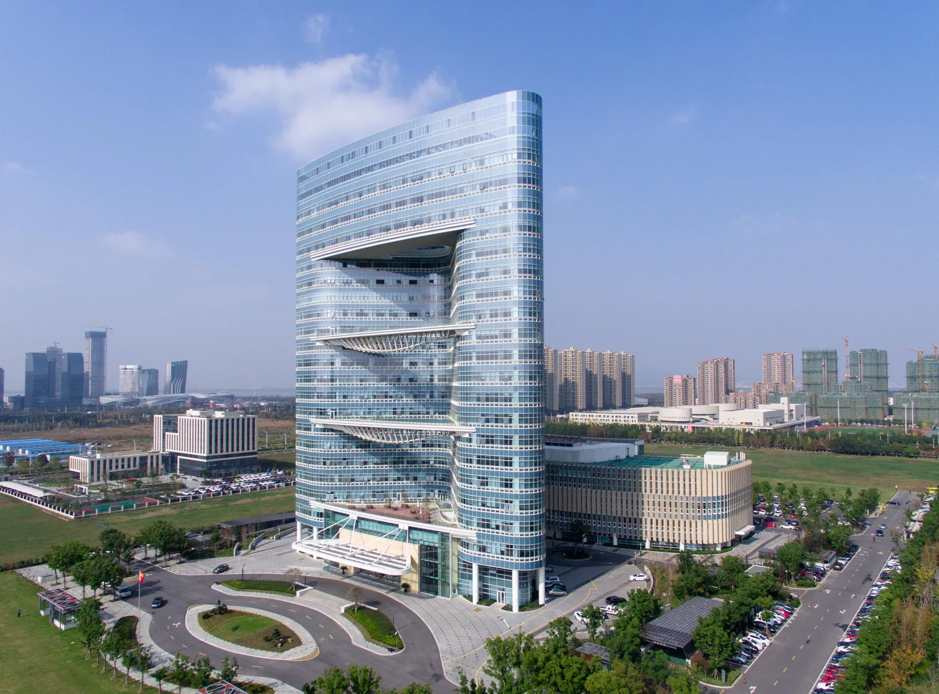 Siqi Road West Commercial Building facade project